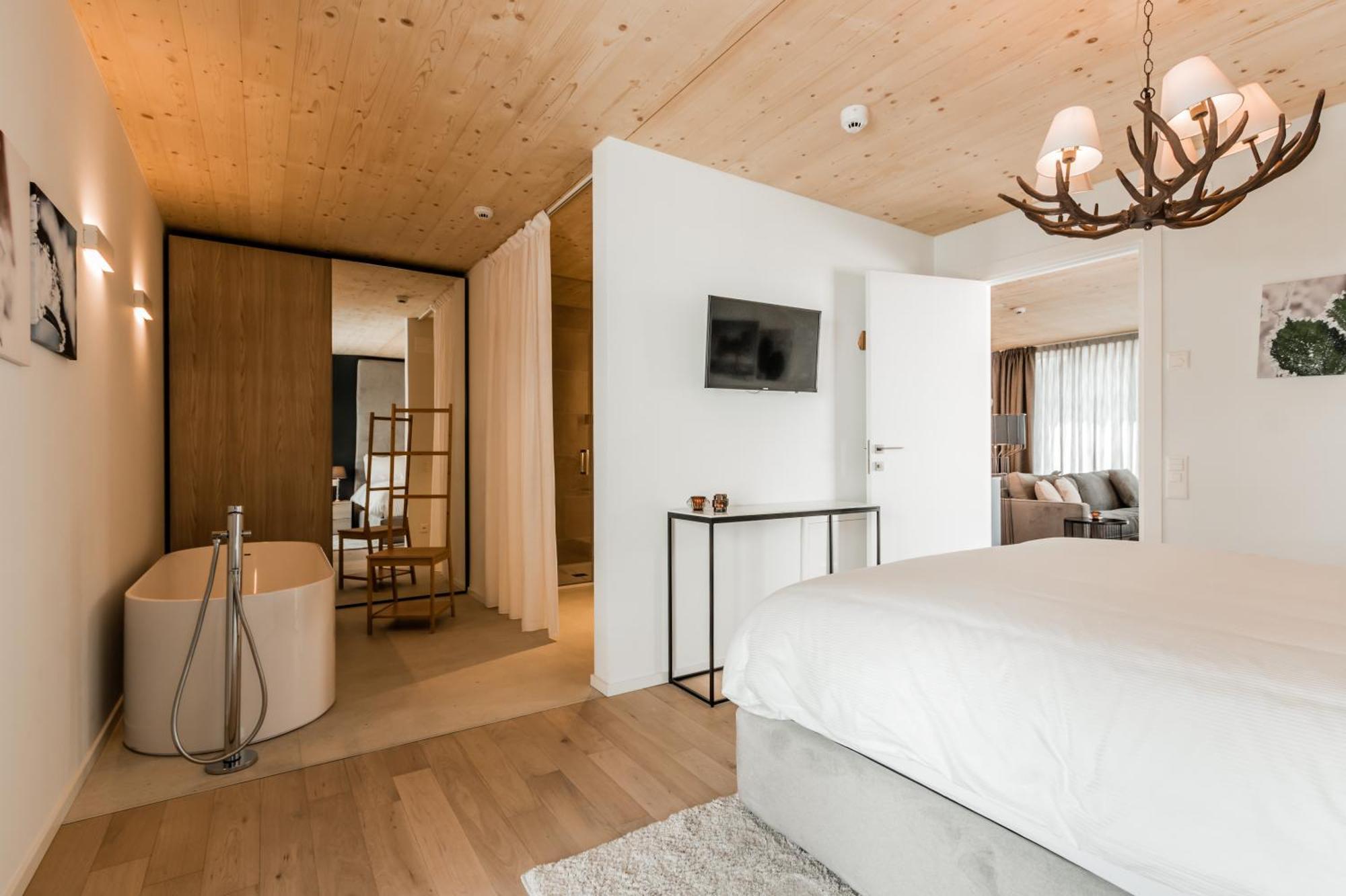 The Base Andermatt Aparthotel Room photo