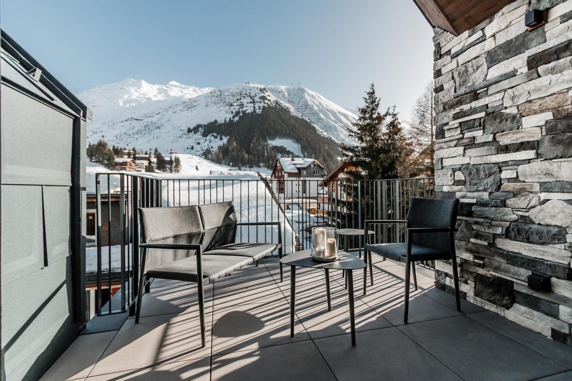 The Base Andermatt Aparthotel Room photo